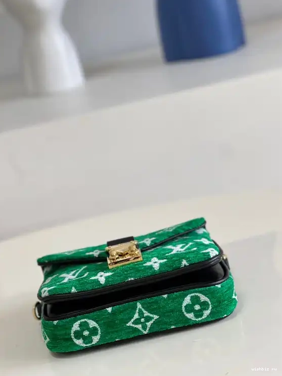 WIS Louis MICRO METIS Vuitton 0520